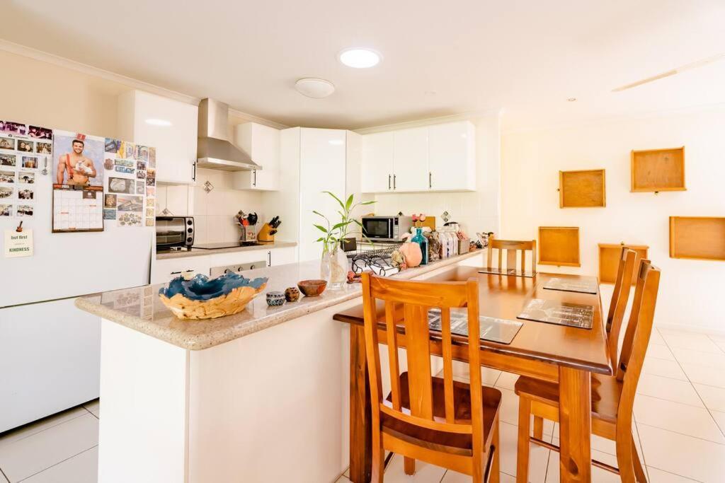Cosy Home In Yandina Экстерьер фото